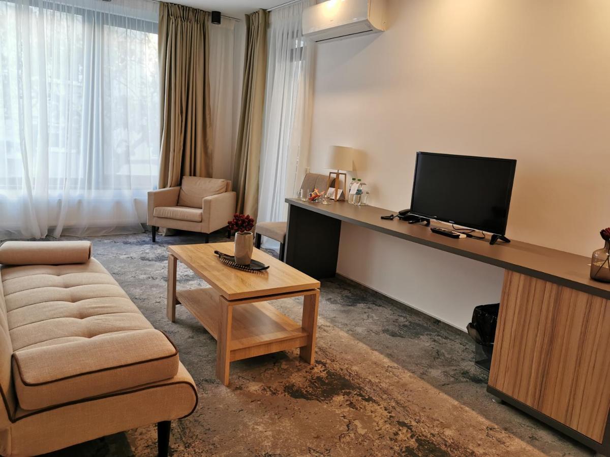 Ymy Boutique Residence Bukarest Kültér fotó